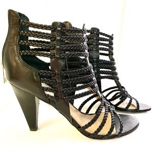 Ladies, Ivanka Trump, leather heels